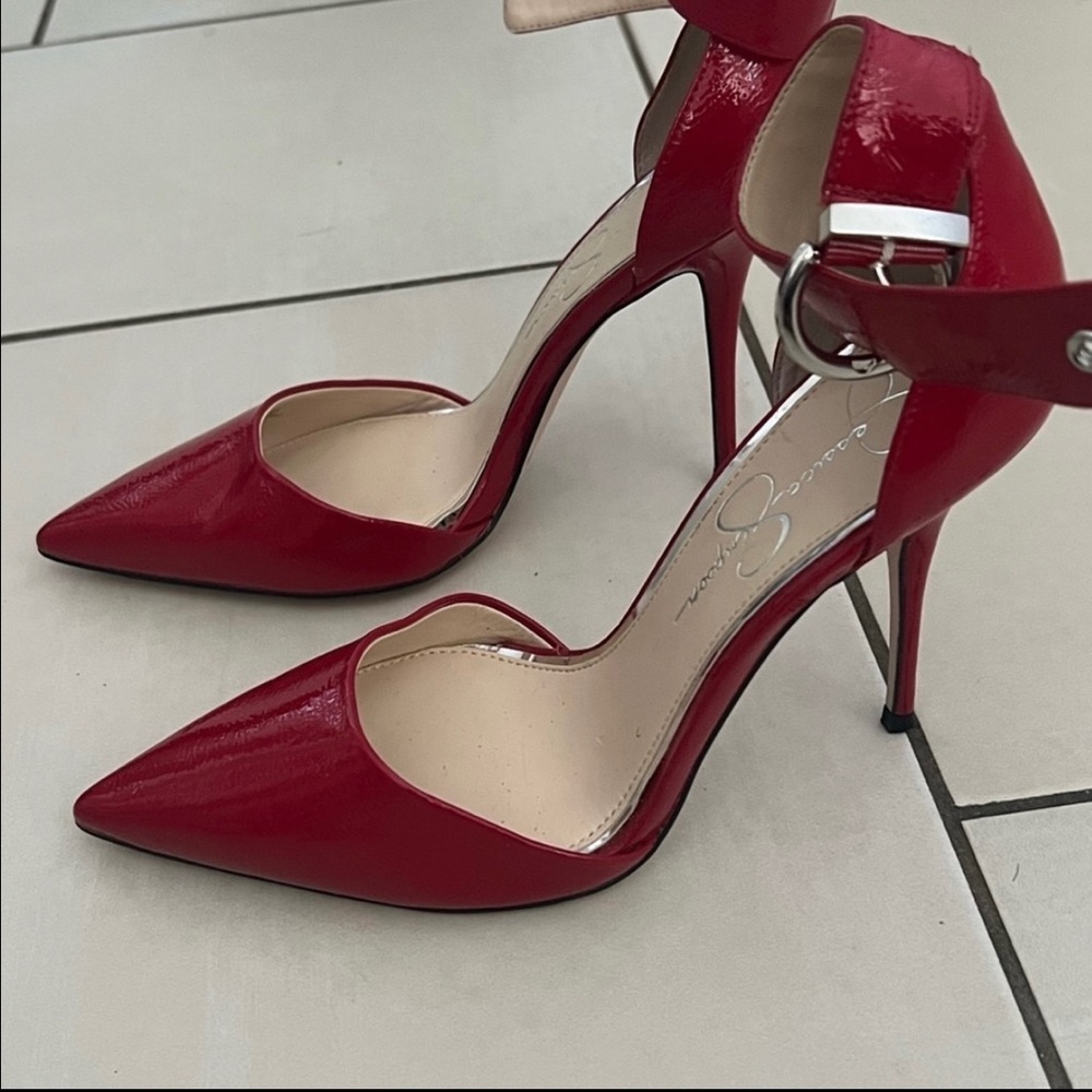 Jessica Simpson. Red heels. Size 9.